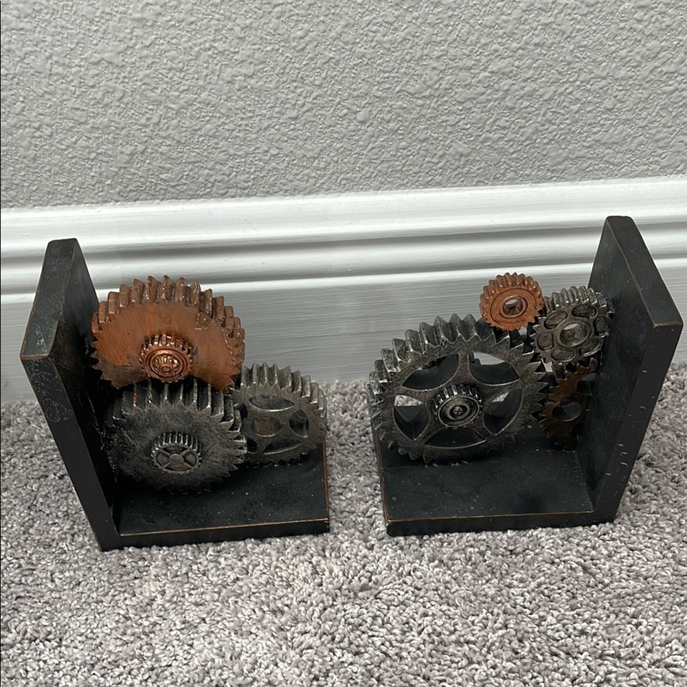 Industrial Gear Bookends